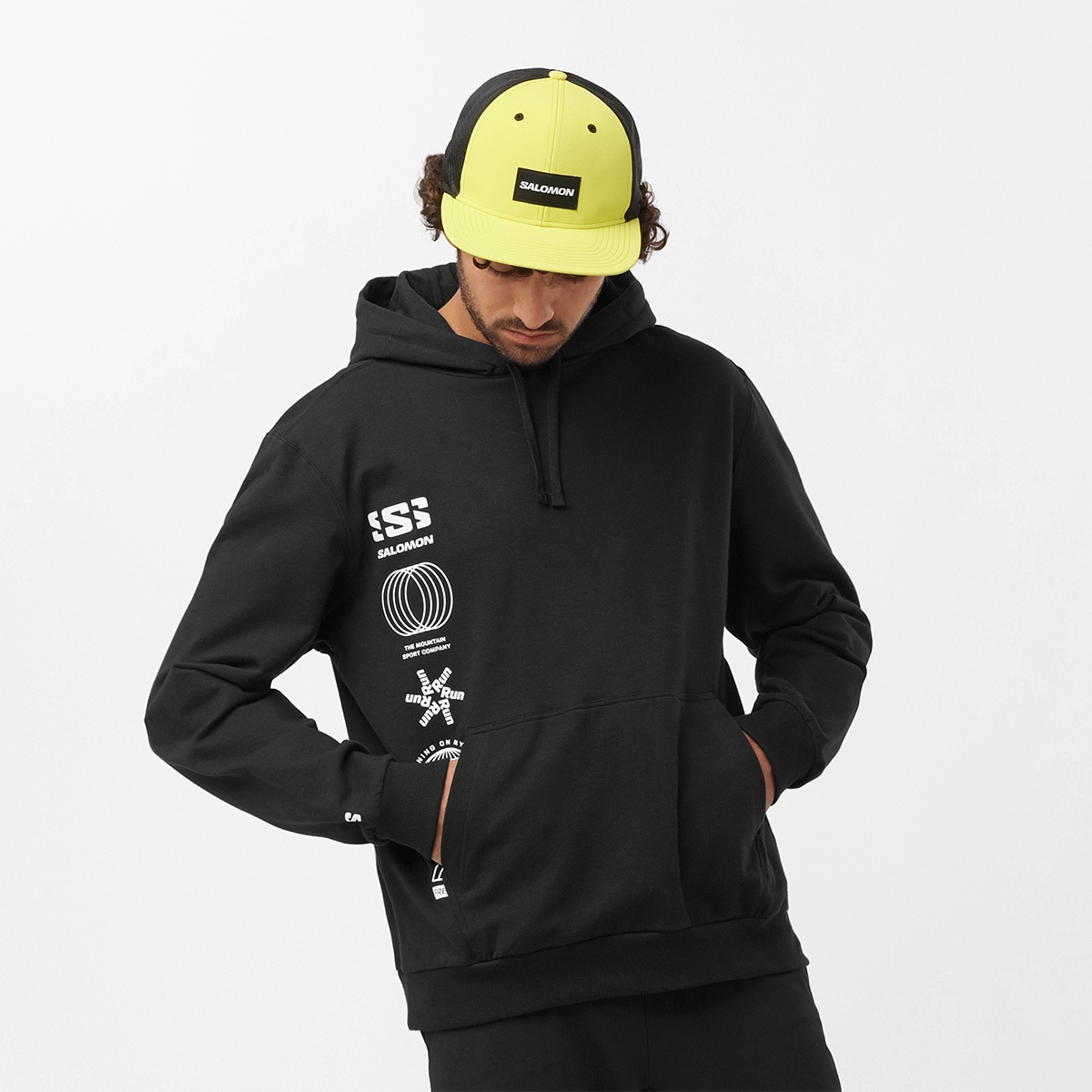 GRAPHIC PULL OVER HOODIE M